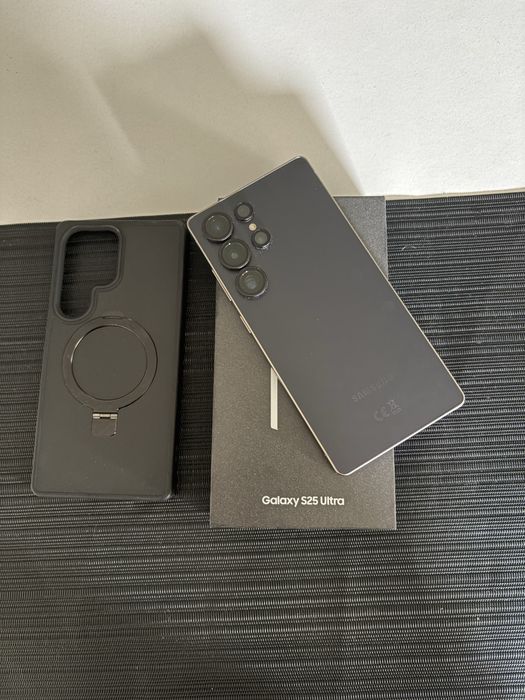 Samsung S25 Ultra ca nou 30 incarcari
