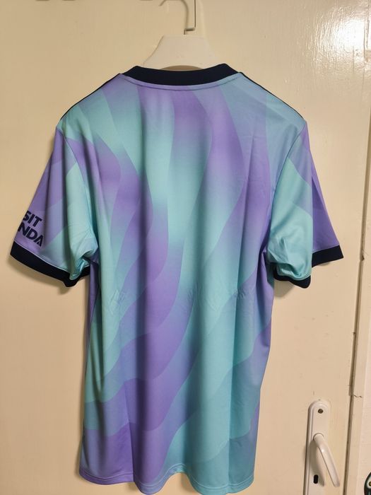 Чисто нов екип на Арсенал размери М L XL