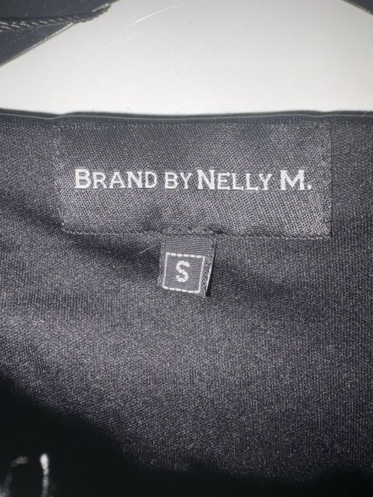 Черна рокля от букле на Nelly M.