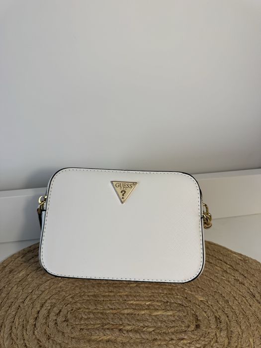 Чанта Guess Bag ЧИСТО НОВИ