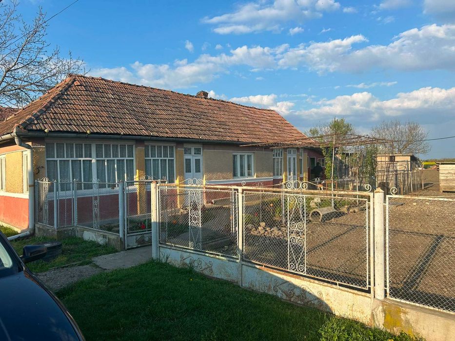 Casă de vânzare în sat Sfântu Gheorghe, jud. Mureș – 15 ari teren