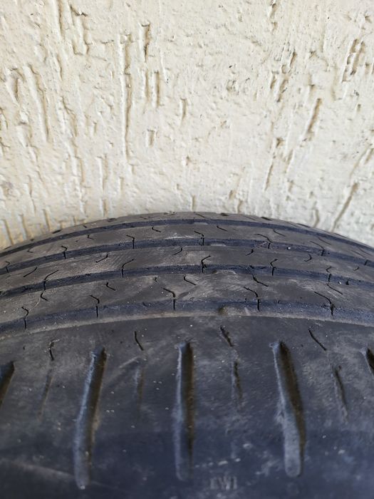 Продам резину . 16 летние