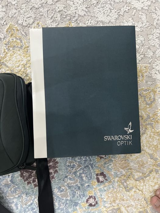 Продам бинокль SWAROVSKI EL RANGE 8x42