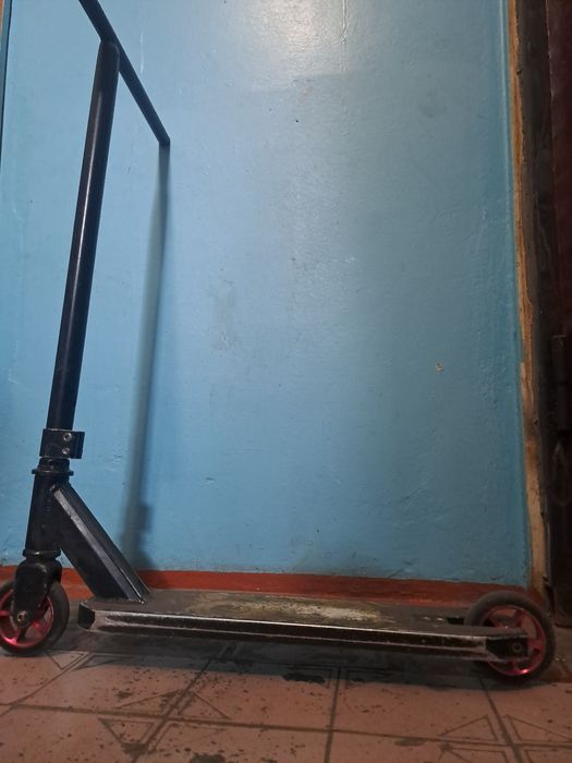 Продам самакат 10к торг есть