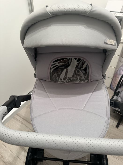 Cărucior Chipolino Prestige 3 in 1