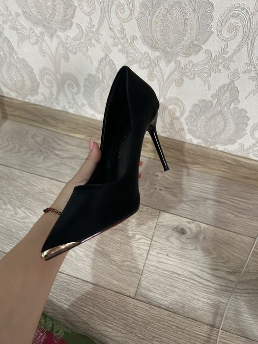 Продаю красивый каблук!