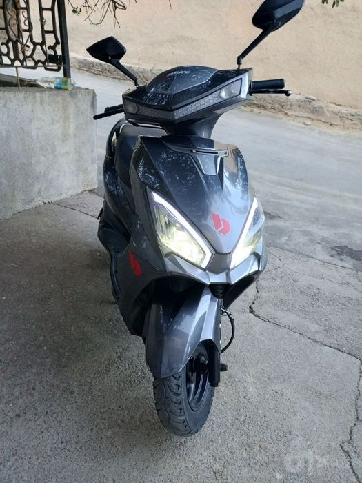 Skuter 125 kub yaxshi xolatda