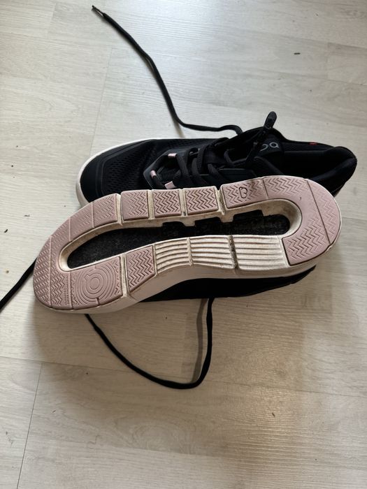 Incaltaminte On Cloud 40