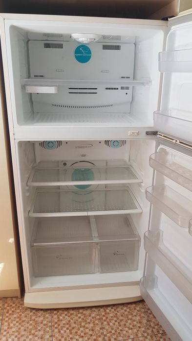 ПРОДАЁТСЯ холодильник SAMSUNG б/у