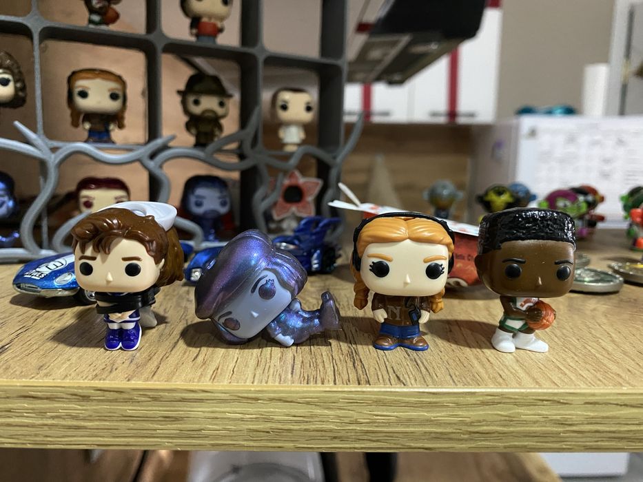 Фигурки Kinder Joy "Stranger Things"