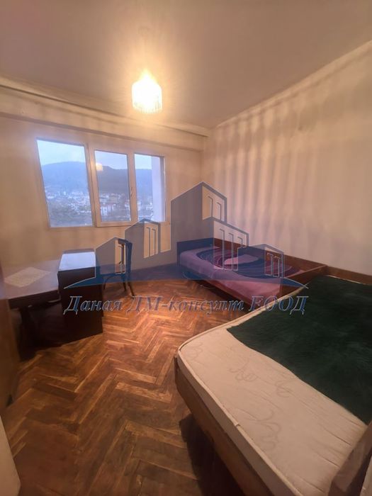 Продава се Тристаен апартамент в Шумен, Томбул джамия - 81 кв.м за 1291 €/кв.м - Снимка #3