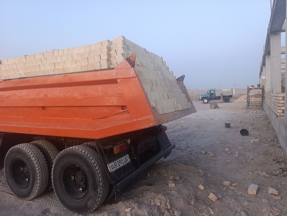 Pishgan va xom gisht bor