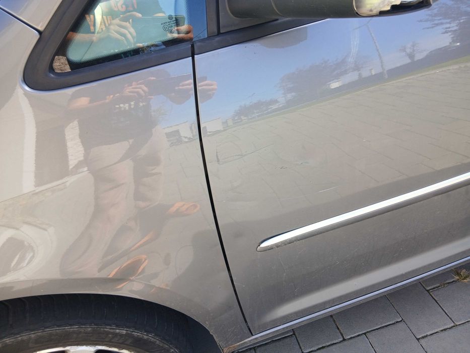 VOLKSWAGEN Touran 2009 — imagine 4