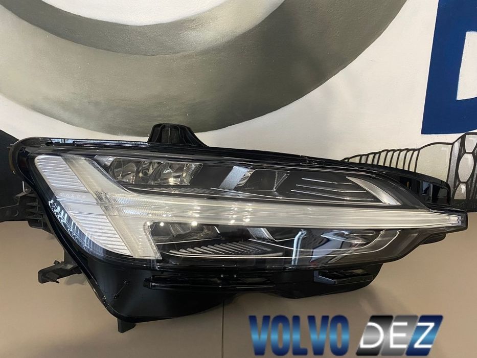 Far LED dreapta V60 S60 32314167