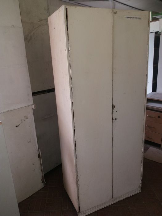 Хоз. Шкафы. Бу. Не дорого.