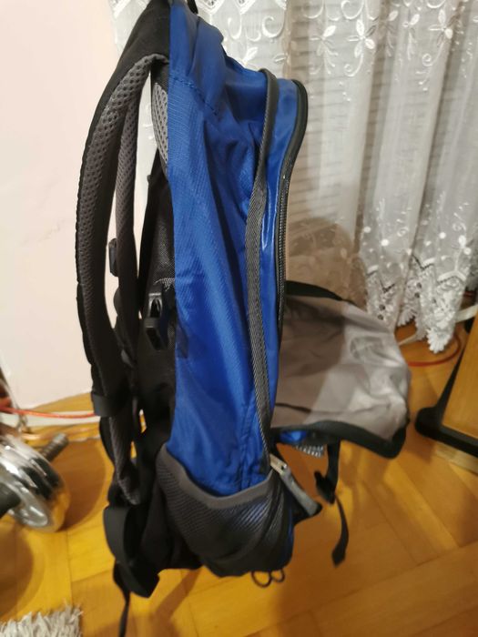 Deuter - туристическа раница