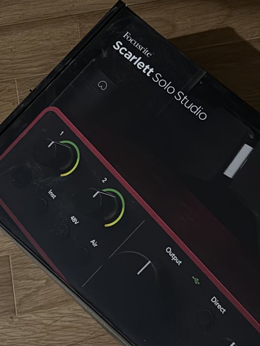 Продам Scarlett solo studio