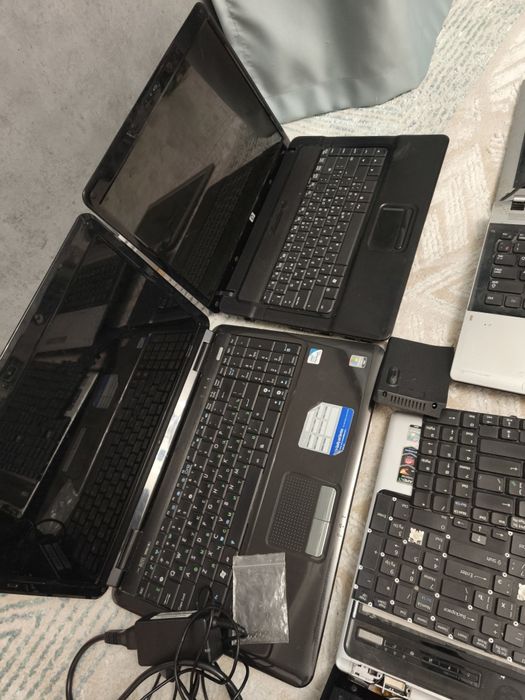 Ноутбуки на запчасти