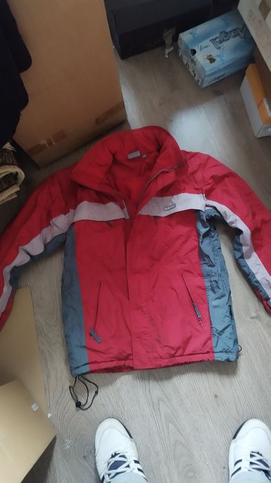 De vânzare GEACĂ SKI MATLASATĂ măr.S pentru bărbați