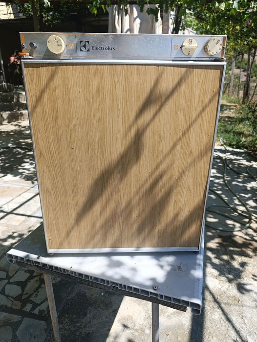 Хладилник за каравана