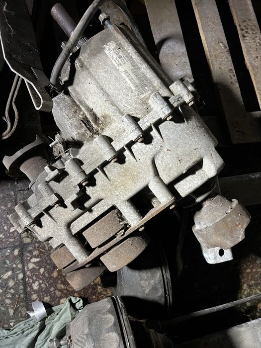 Cutie transfer si reductor Jeep wj