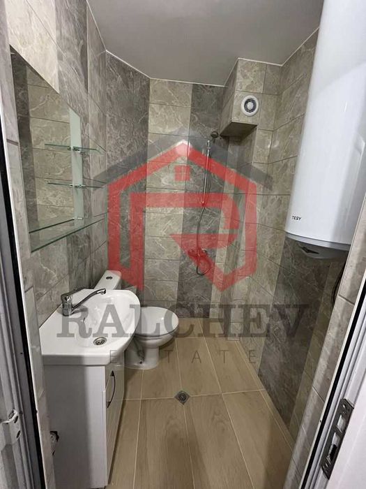 Дава се под наем Тристаен апартамент в Варна, Спортна зала - 65 кв.м за 518.67 € - Снимка #12