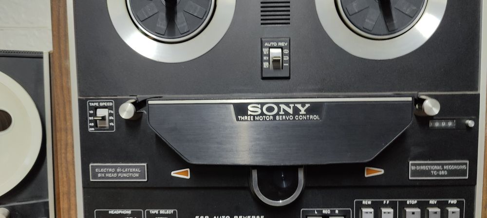 Sony TC-580 estetic impecabil,(necesită service)+bandă demo+capac praf