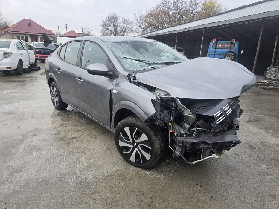 Dezmembrez Piese Logan 2025 1.0 TCE 5 trepte 9000 km