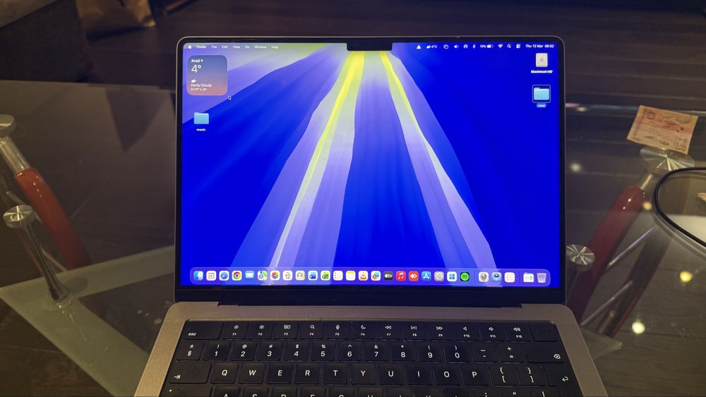 Vand Apple Macbook Pro M2 Pro  16gb ram   512 gb impecabil 2023