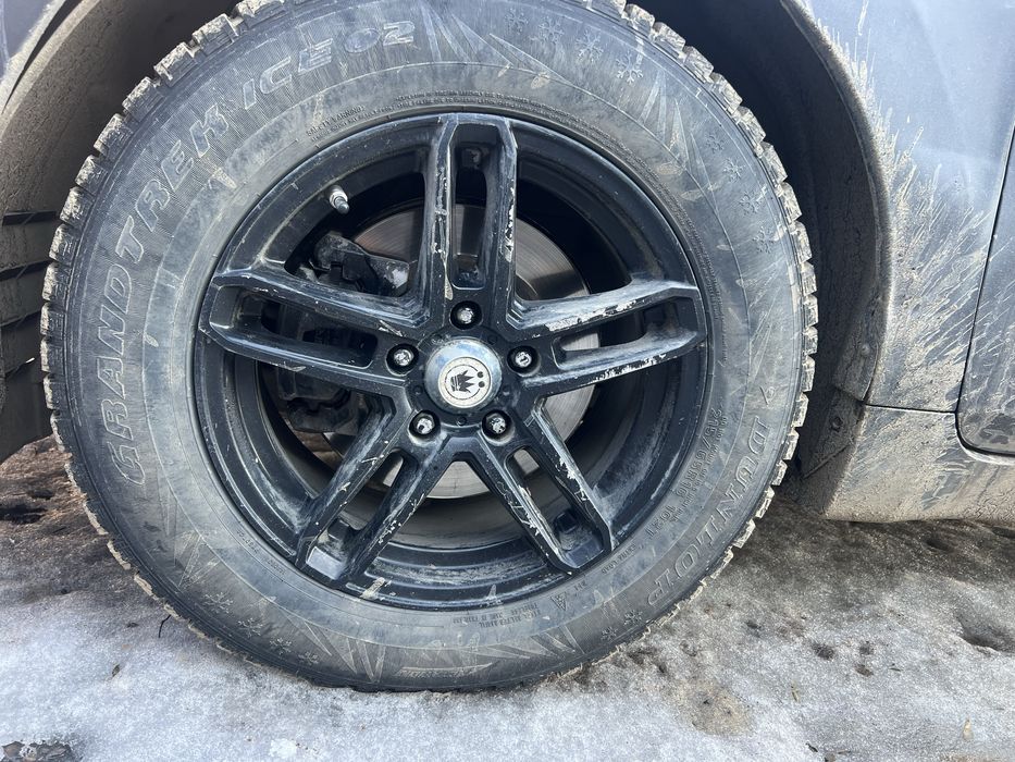 Продам диски с резиной r16 тойота ниссан