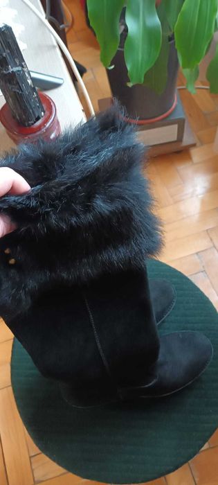 Vand cizme piele naturala UGG marimea 37 - NOI