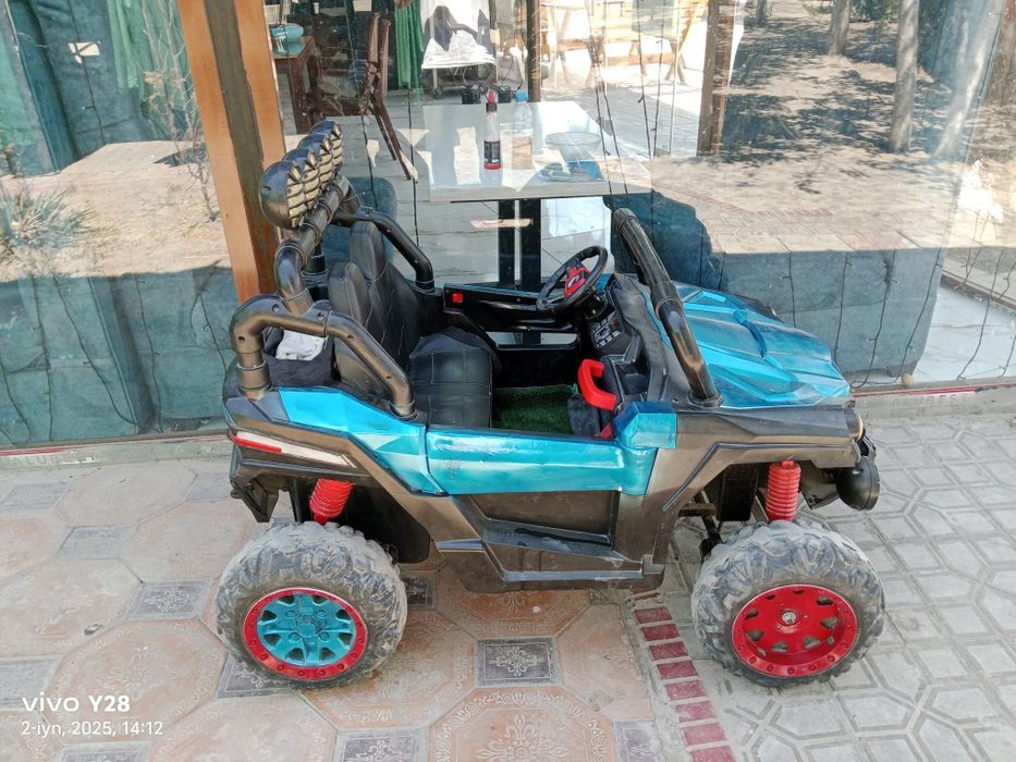 Mashina sotiladi kok jip