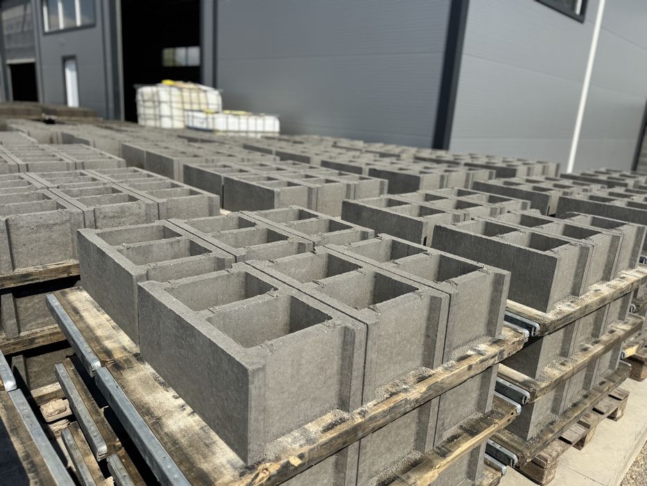 Boltari beton fundatie