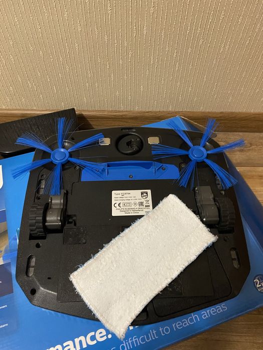 Продаю робот пылесос бренда Philips