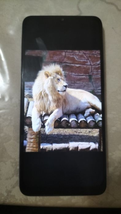 Samsung M 12 sotiladi