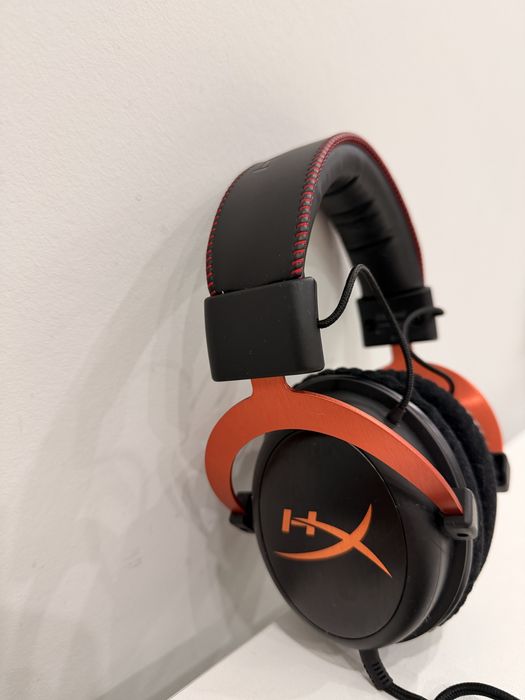 Продам наушники HyperX Cloud II