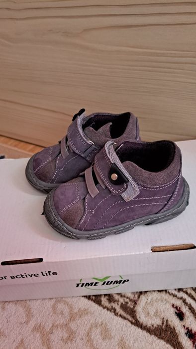 Продам ботиночки