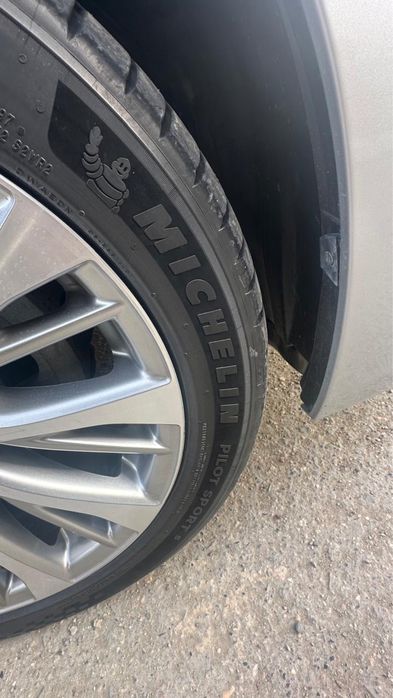 235/45/18 б/у мишлен 50000 тг!!