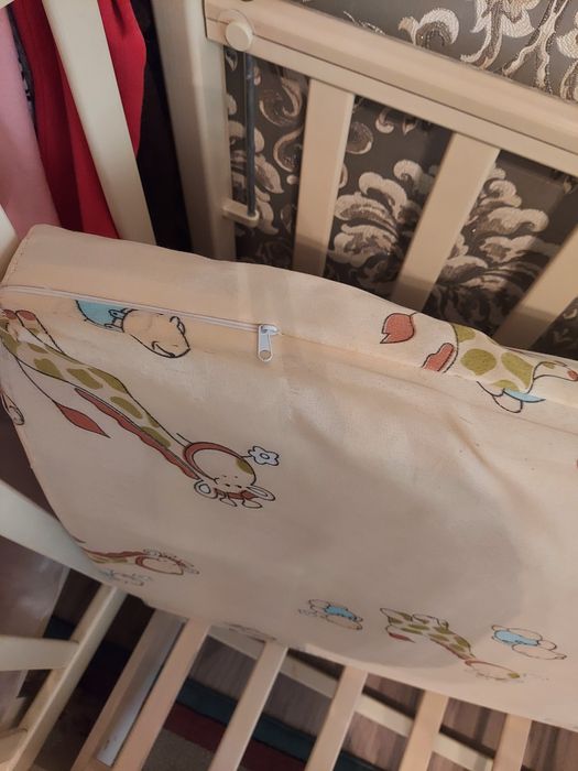 Детская кровать-манеж