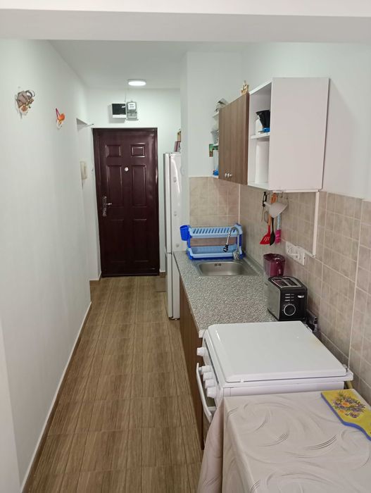 Garsoniera zona Izvor
