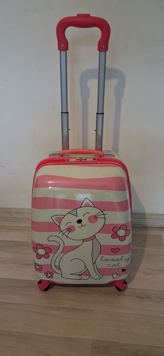 Vand troller Lovely cat pentru fete