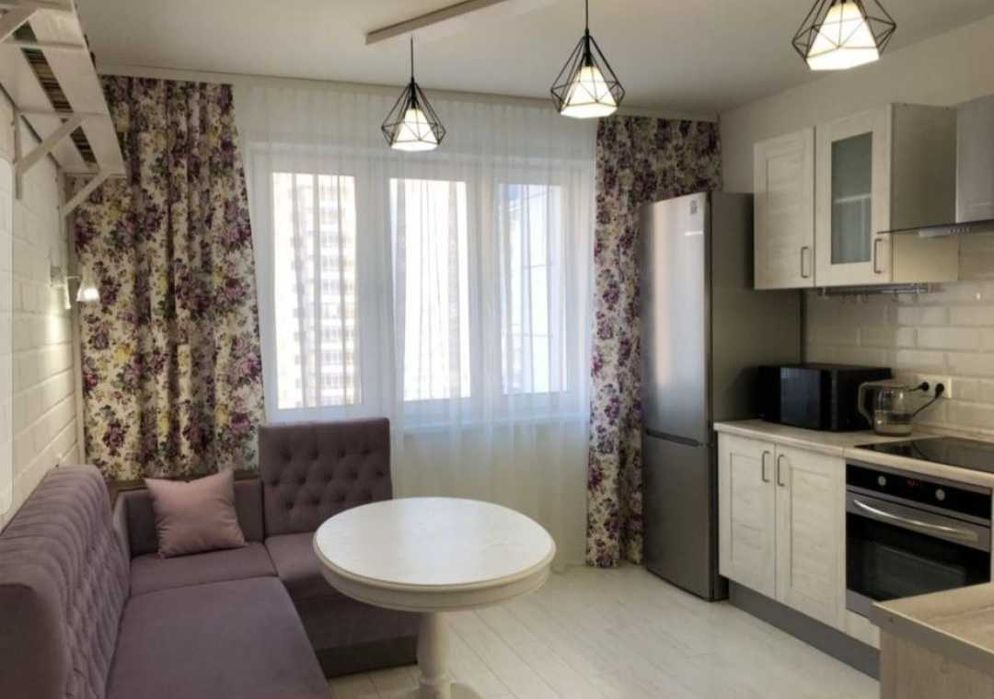 Абдирова рядом с Юбил маг. Документы чеки