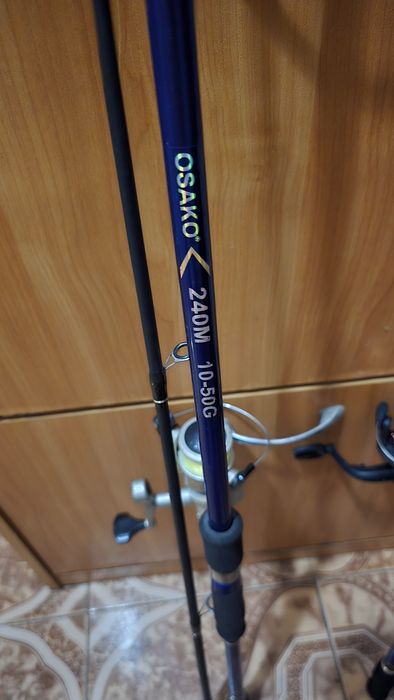 Две въдици за риба