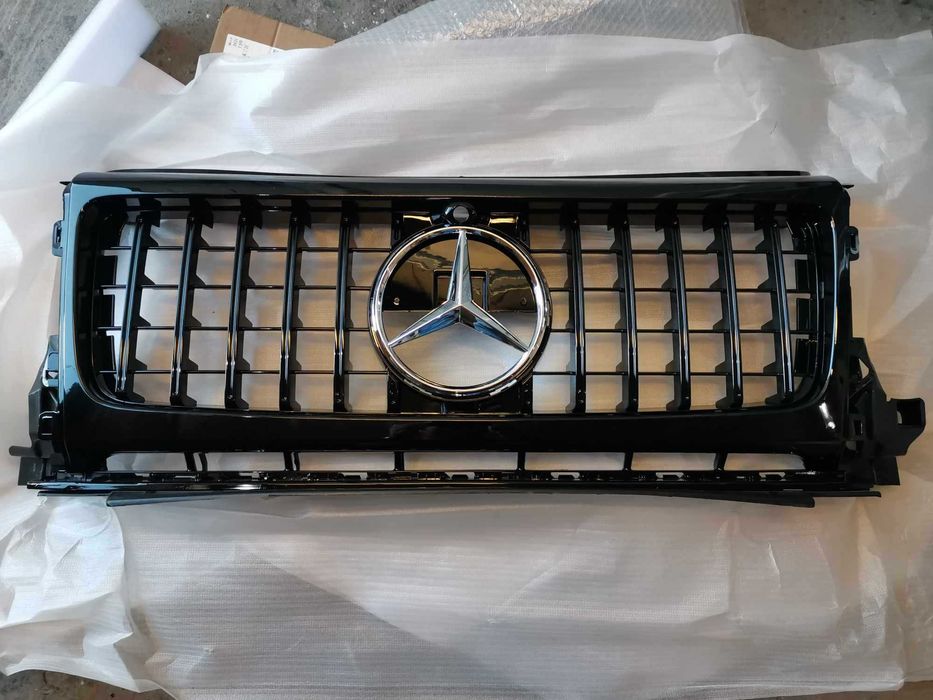 Предна решетка за Мерцедес G-class W464 черен гланц