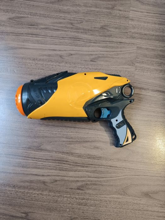 Бластер нерф жёлтый на батарейках