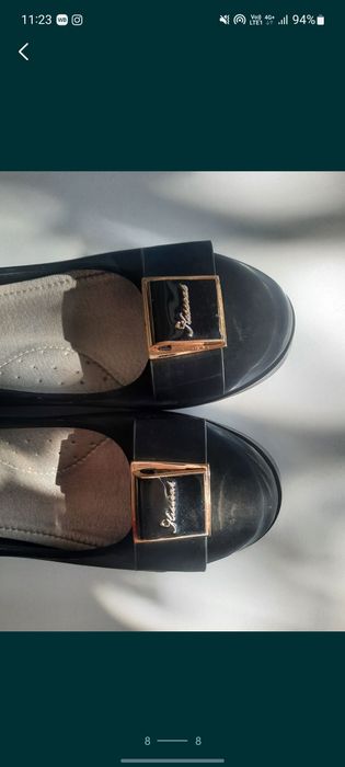 Продам школьные туфли