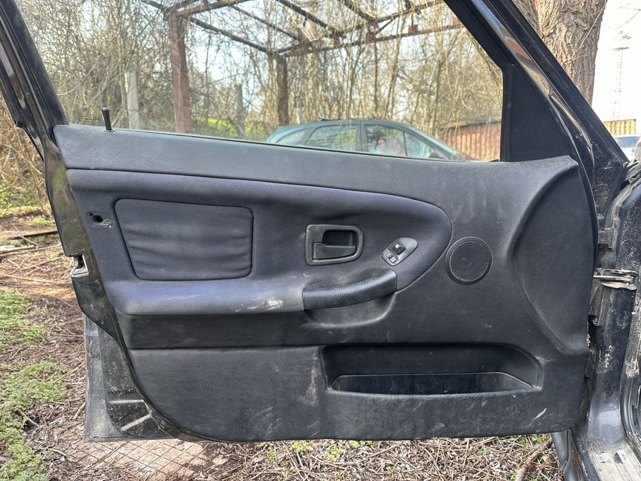 Bmw e36 316i facelift НА ЧАСТИ