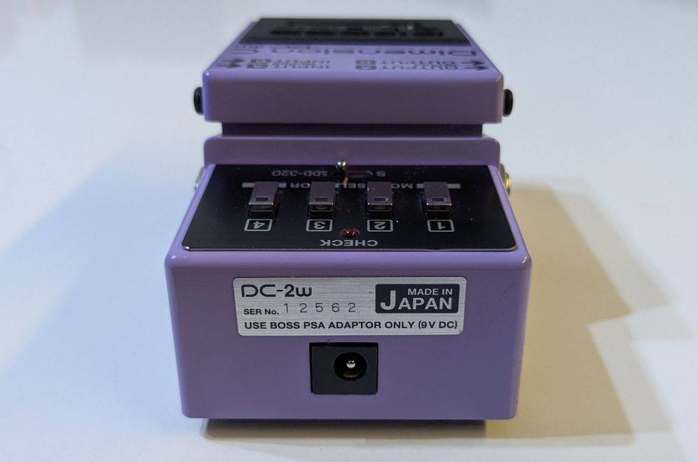 Boss DC-2W Dimension C
