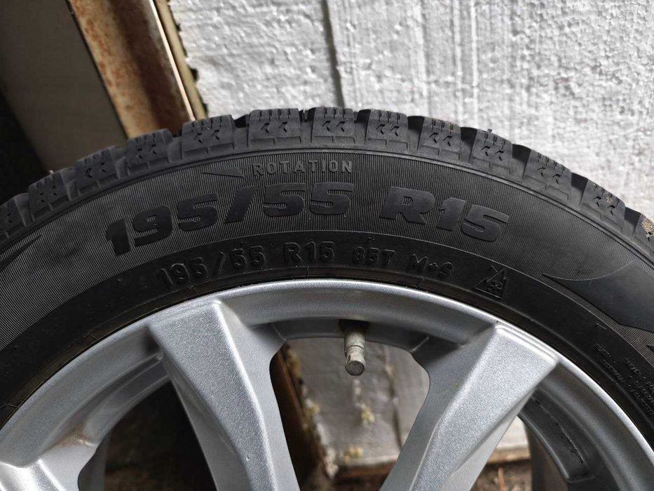 Комплект зимних шин 195/55 R15