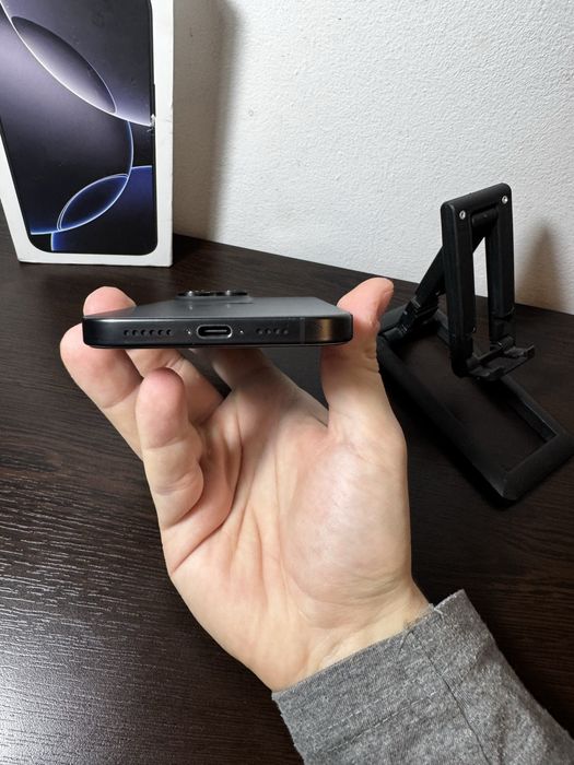 iPhone 16 pro max 256 gb